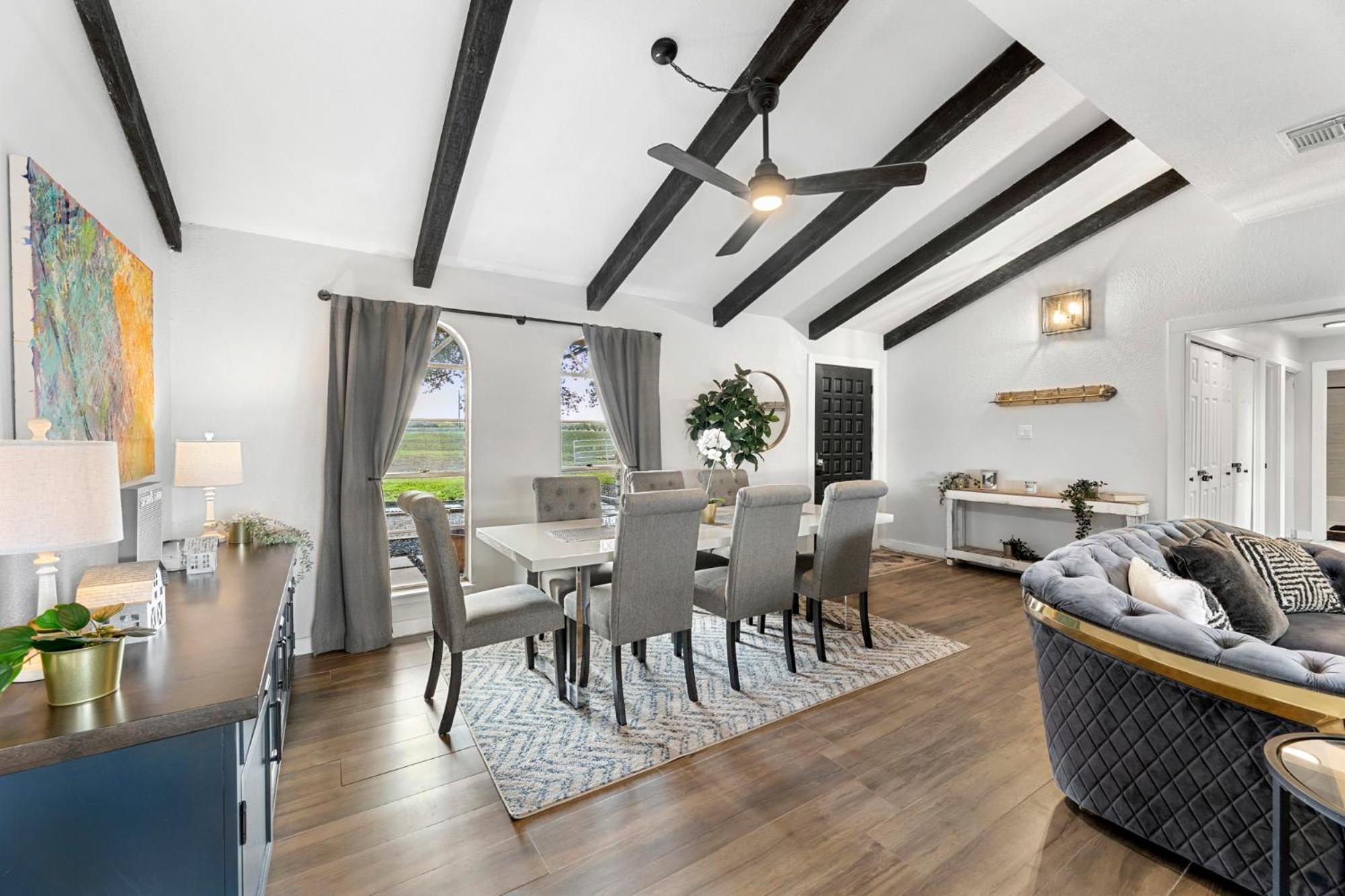 Farm Retreat With Jacuzzi, Fire Pit, Mini Goats, Mini Ponies And Mini Cows Holiday home